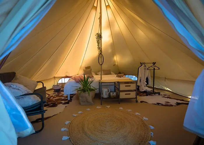 Luksuzni šator Rock Oak Glamping 3 *