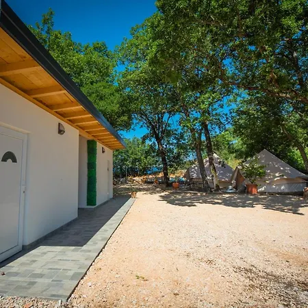Luxury tent Rock Oak Glamping 3 *