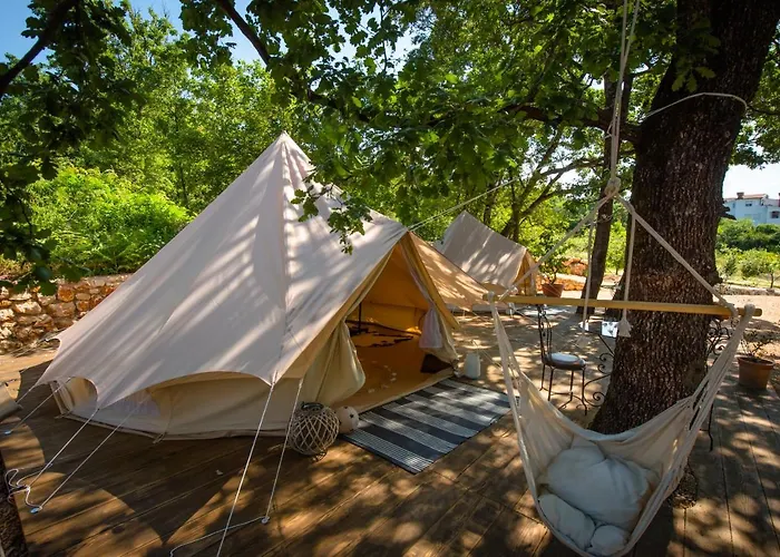 Campo de lujo Rock Oak Glamping 3 *